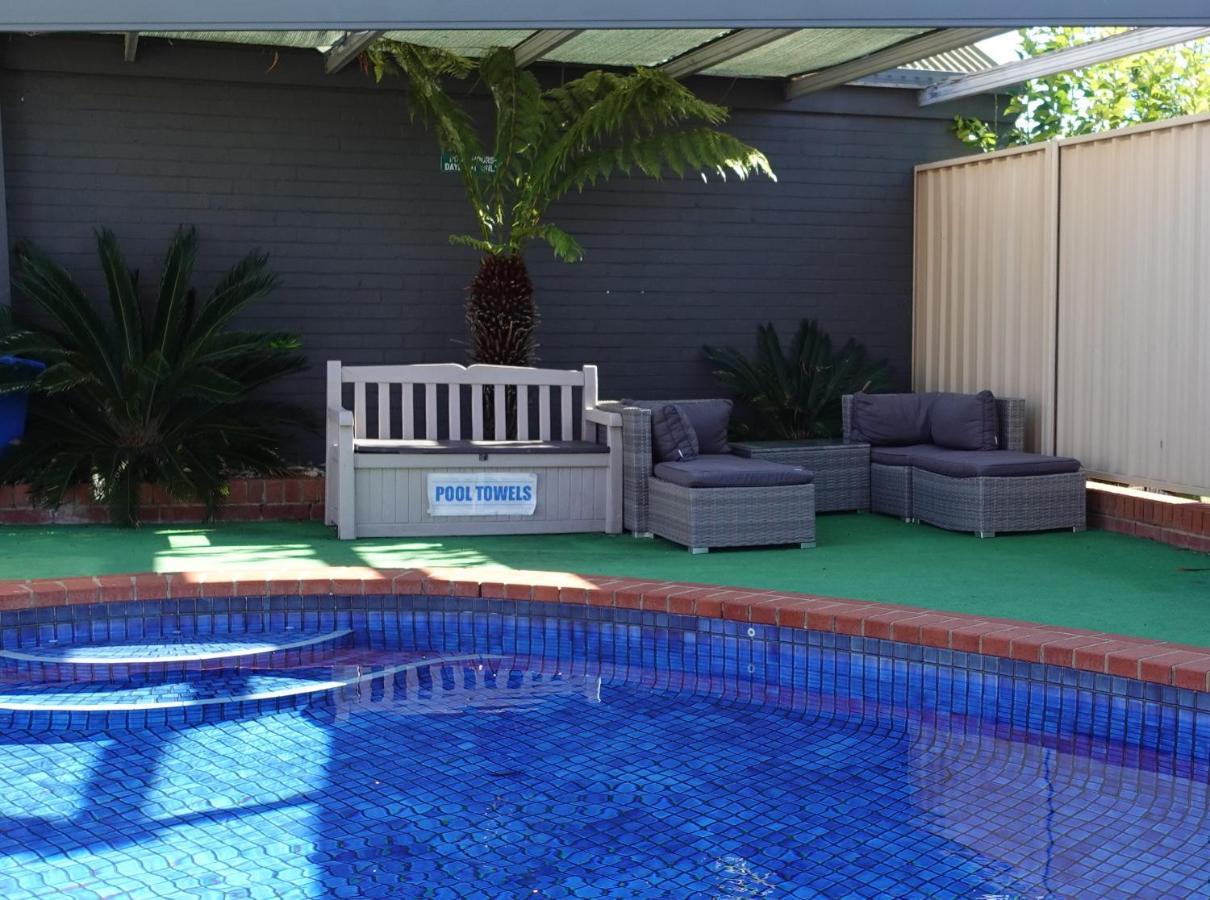 Golden Reef Motor Inn Bendigo Eksteriør bilde